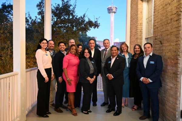 Executive Connections: San Antonio Cohort Meets with Former Secretary of Housing & Urban Development Henry Cisneros